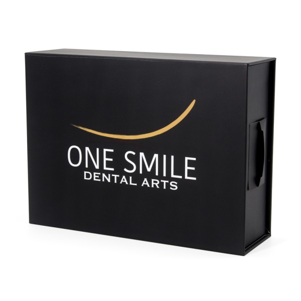 Caja magnética personalizada para estuche dental.