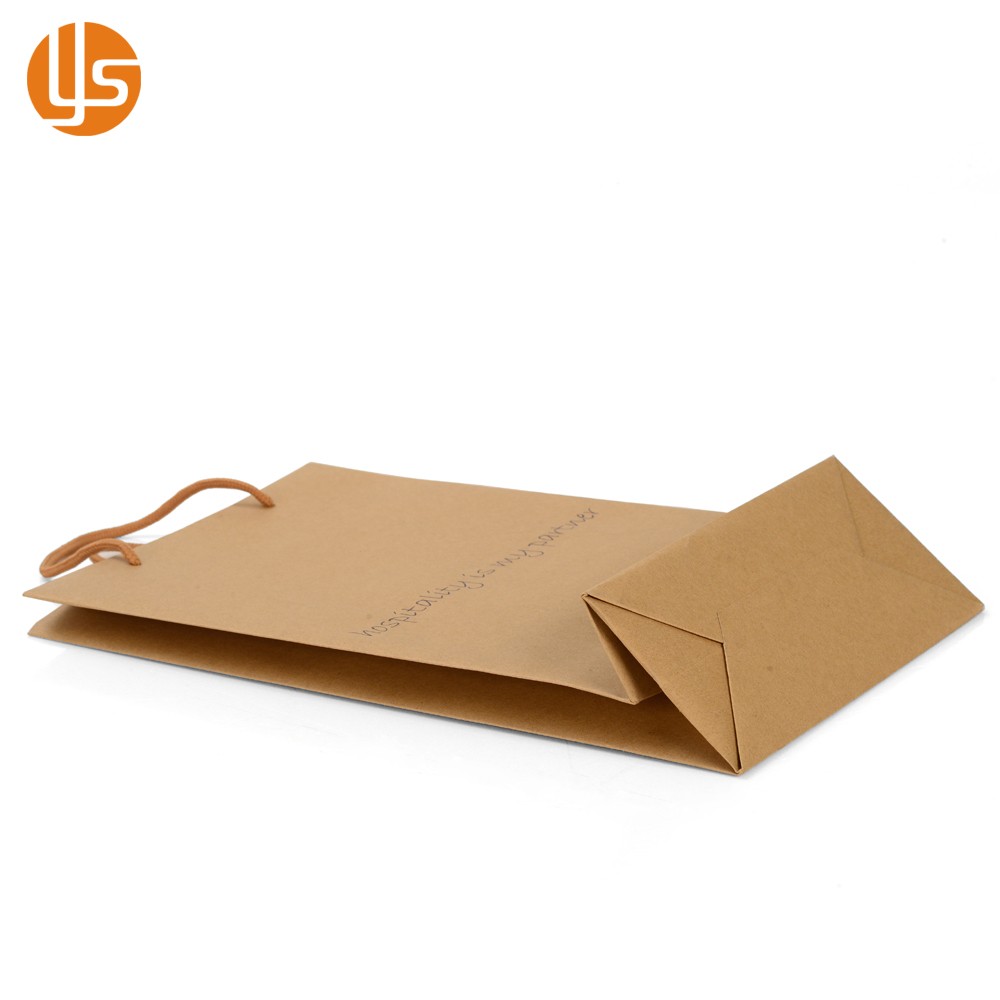 Bolsa de papel Kraft marrón reciclada con asa, impresión en color personalizada, hecha a mano, de lujo, venta al por mayor, fabricante de China