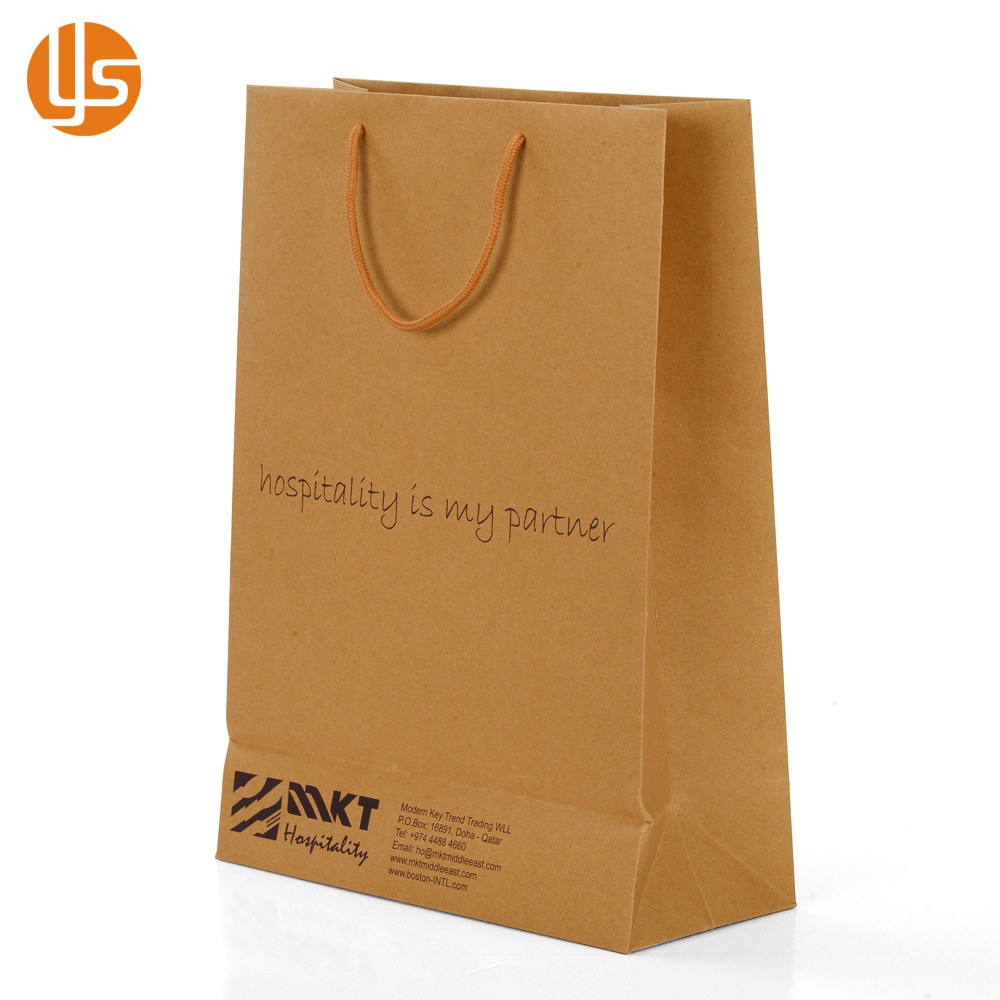 Bolsa de papel Kraft marrón reciclada con asa, impresión en color personalizada, hecha a mano, de lujo, venta al por mayor, fabricante de China