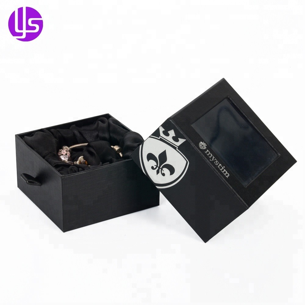 Maßgeschneiderte luxuriöse schwarze Boutique-Geschenkpapier-Streichholzschachtel im Streichholzschachtel-Stil, Schubladenführung, starre Kartonverpackung mit transparentem PVC-Fenster