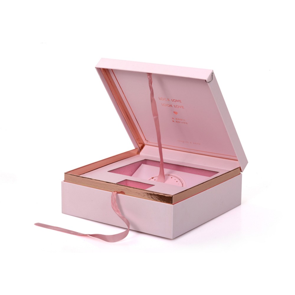 Изготовленная на заказ картонная розовая подарочная коробка с откидной крышкой и лентой