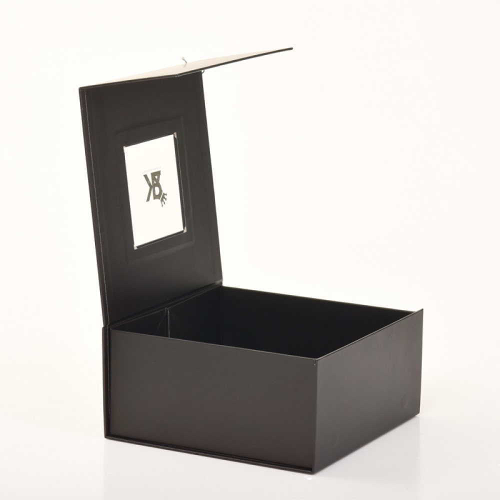 Магнитная роскошная упаковочная коробка для женской обуви на высоком каблуке с окошком