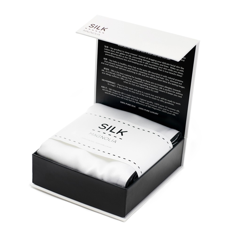 Custom luxury paper boxes satin silk pillowcases gift box packaging