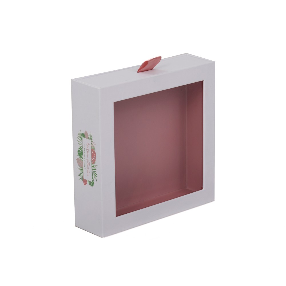Подарочная коробка с выдвижным розовым ящиком и прозрачным окном