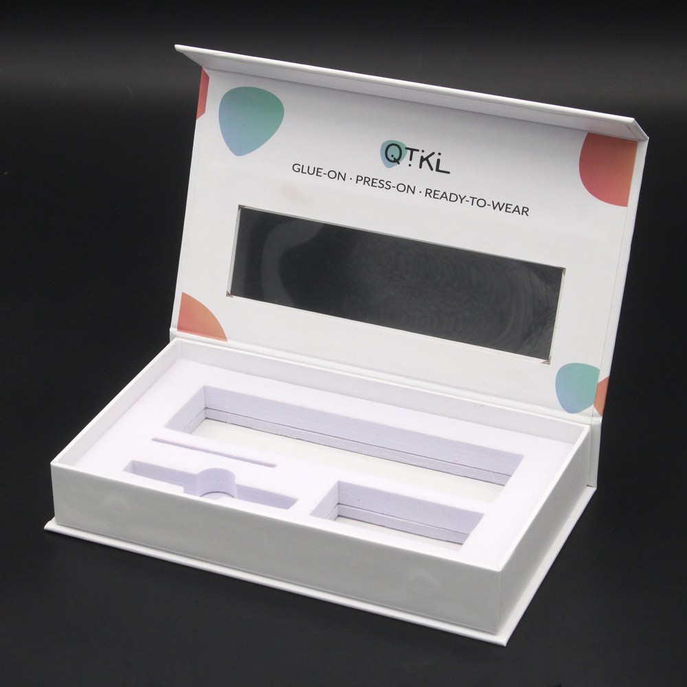 Белая магнитная коробка для упаковки ногтей со вставкой из ЭВА.