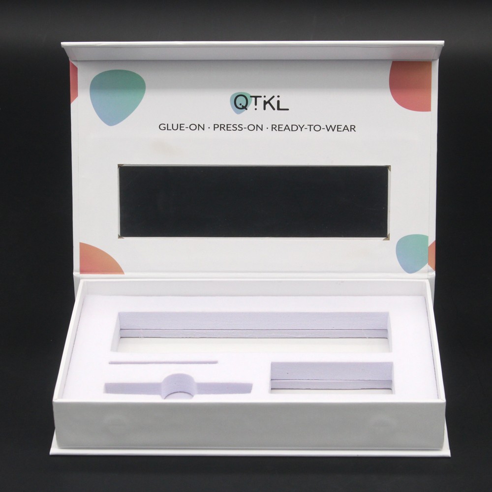 White magnetic nail packaging box with eva insert