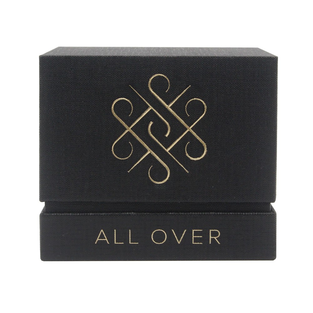 Подарочная коробка для упаковки черных свечей с жесткой установкой