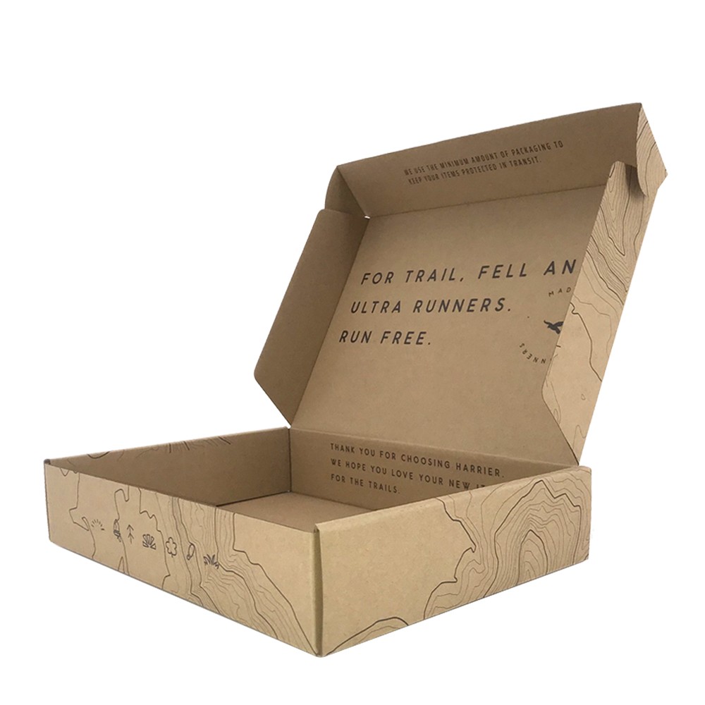 Подарочная коробка и набор почтовых ящиков