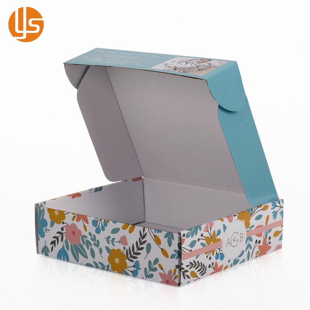 Packaging boxes for clothing