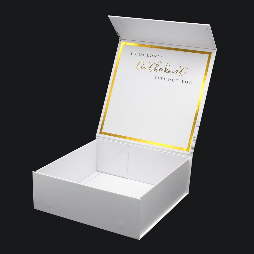 Empty wedding gift packaging box
