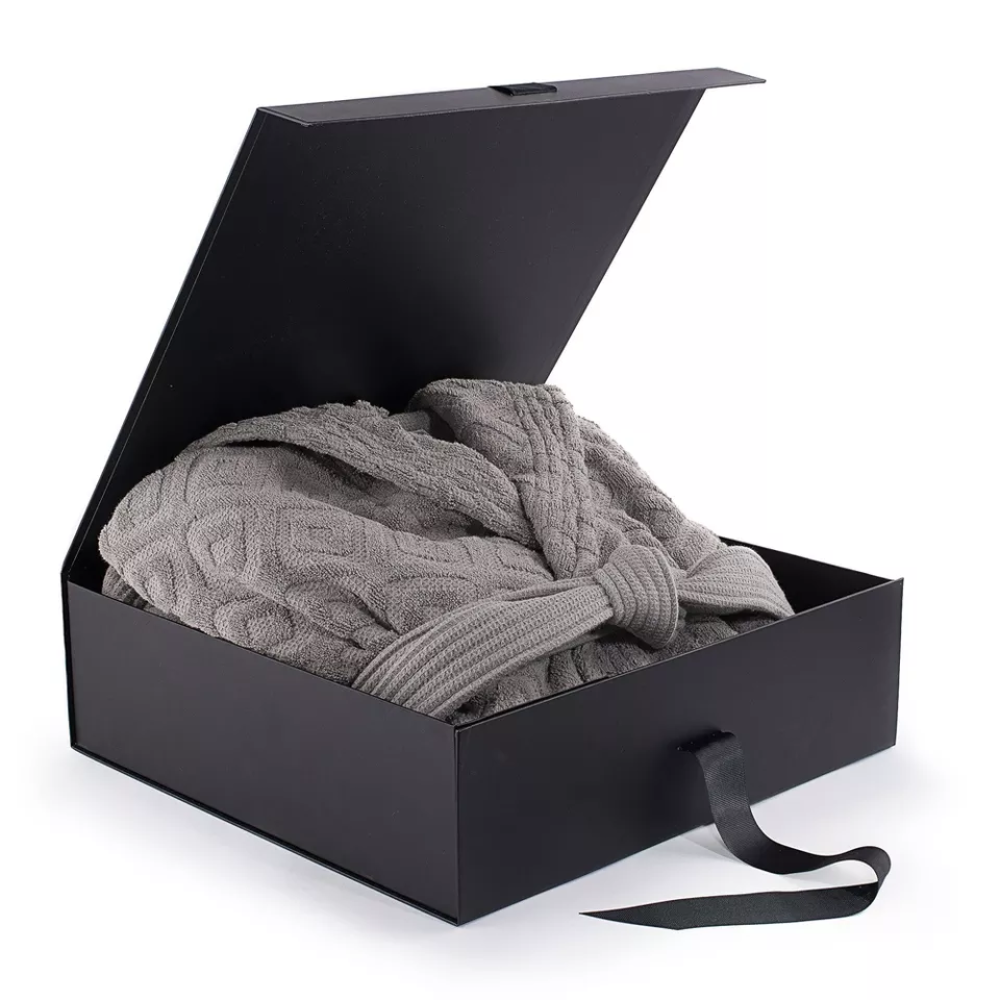 Custom packaging box for hoodies