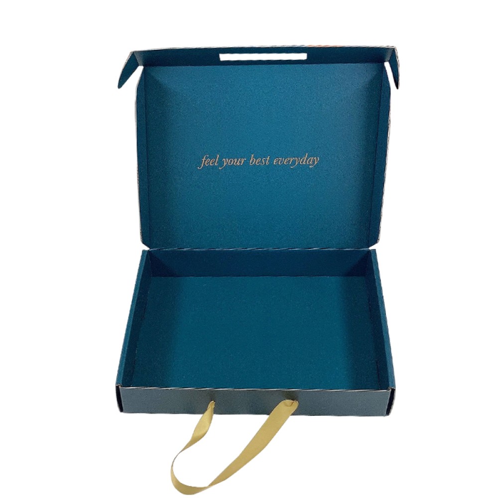 Custom mailer box with ribbon