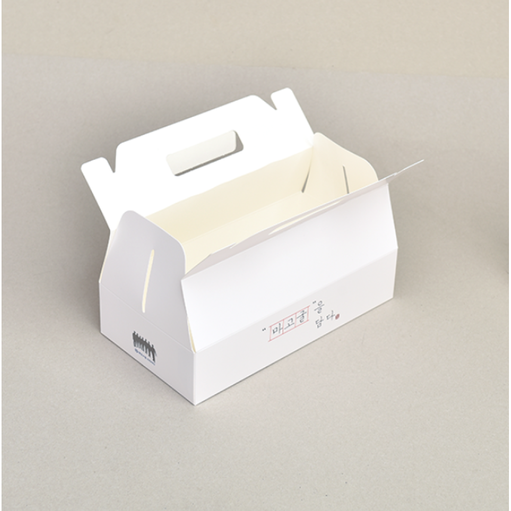 White ivory board gable boxes with handle