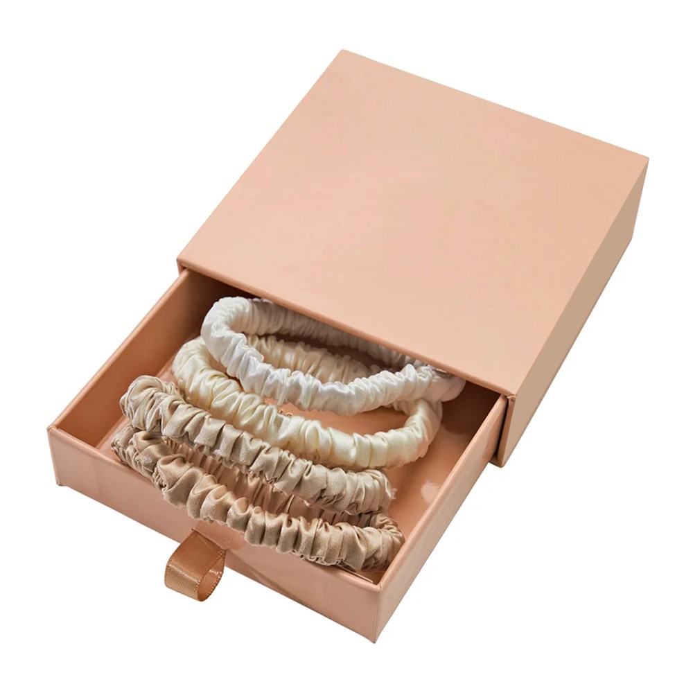 Packaging box for silk scrunchies set