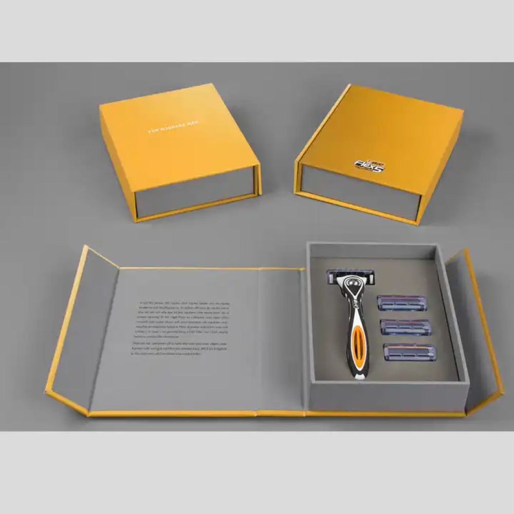 Custom magnetic razor box