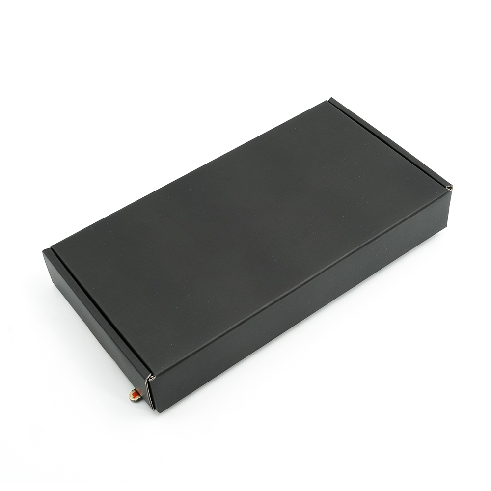 Schifffahrtsbox mit Schutzeinsatz