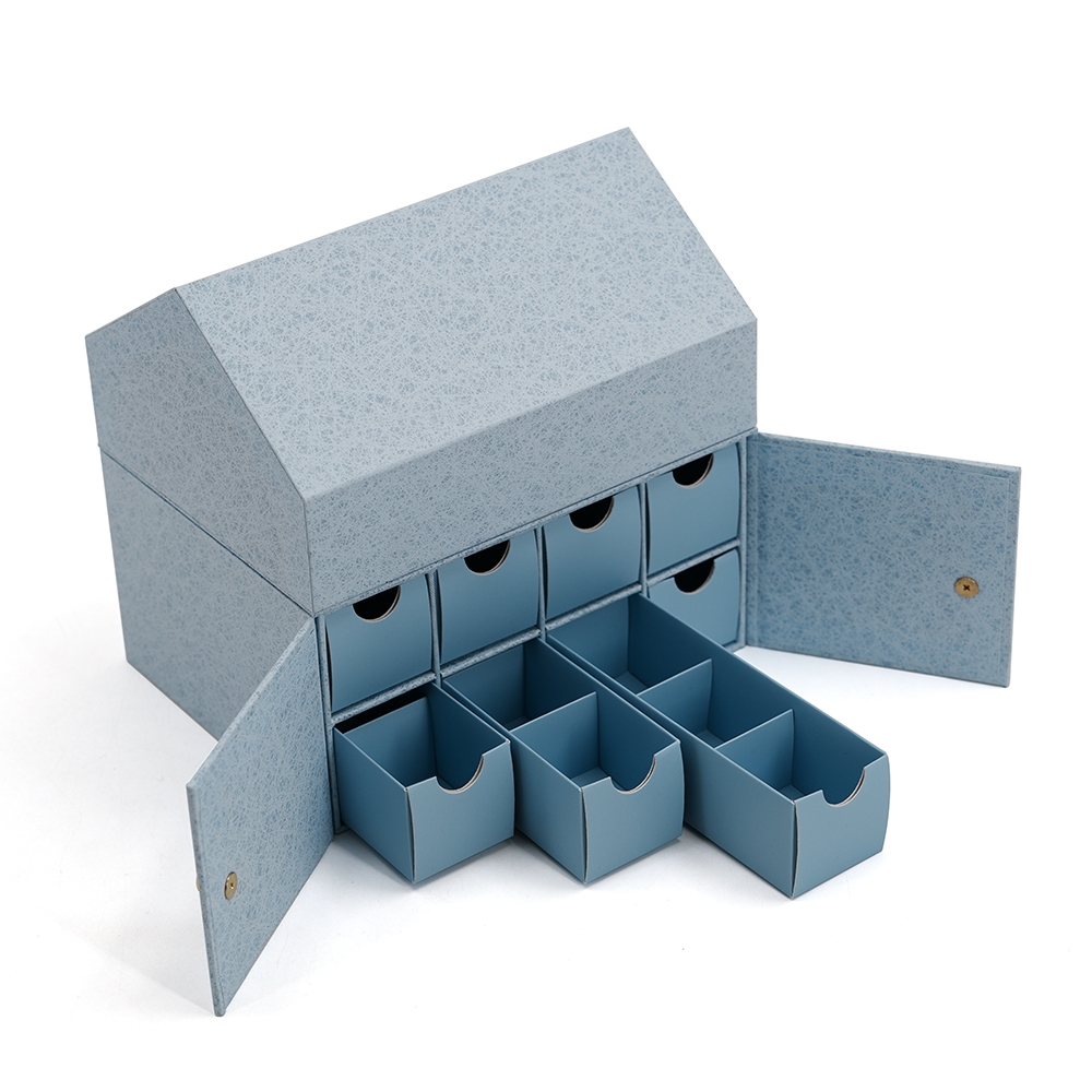 Caja de regalo vacía personalizada con forma de casa con calendario de adviento de belleza